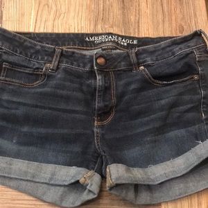 American Eagle Super Stretch shorts size 14